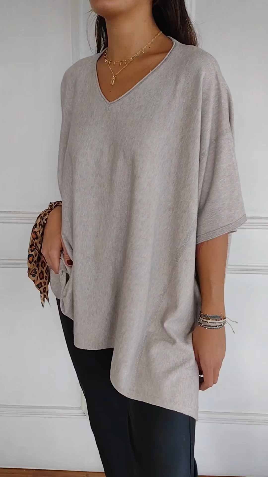 Women's V-neck Solid Color Mid-sleeve Top