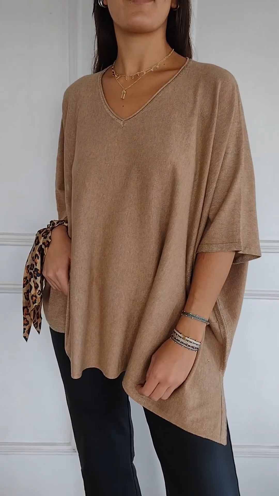 Women's V-neck Solid Color Mid-sleeve Top