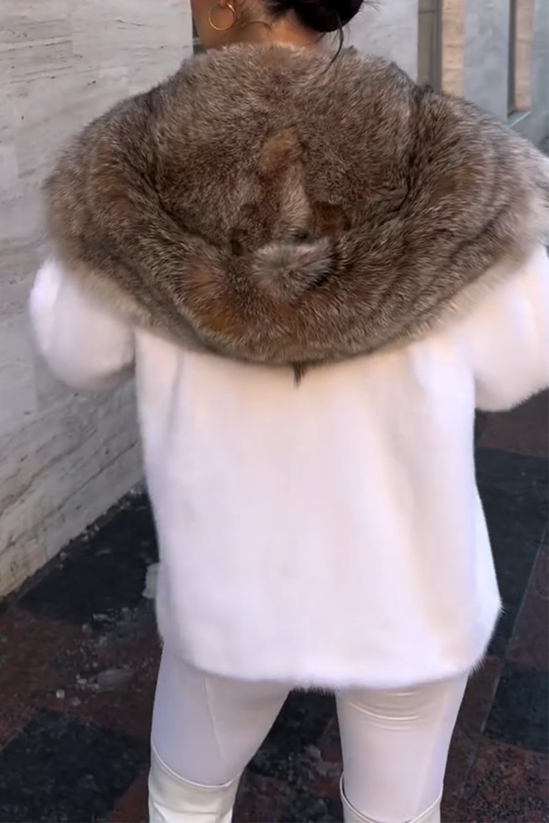 Women's Elegant Hooded Fur Jacket