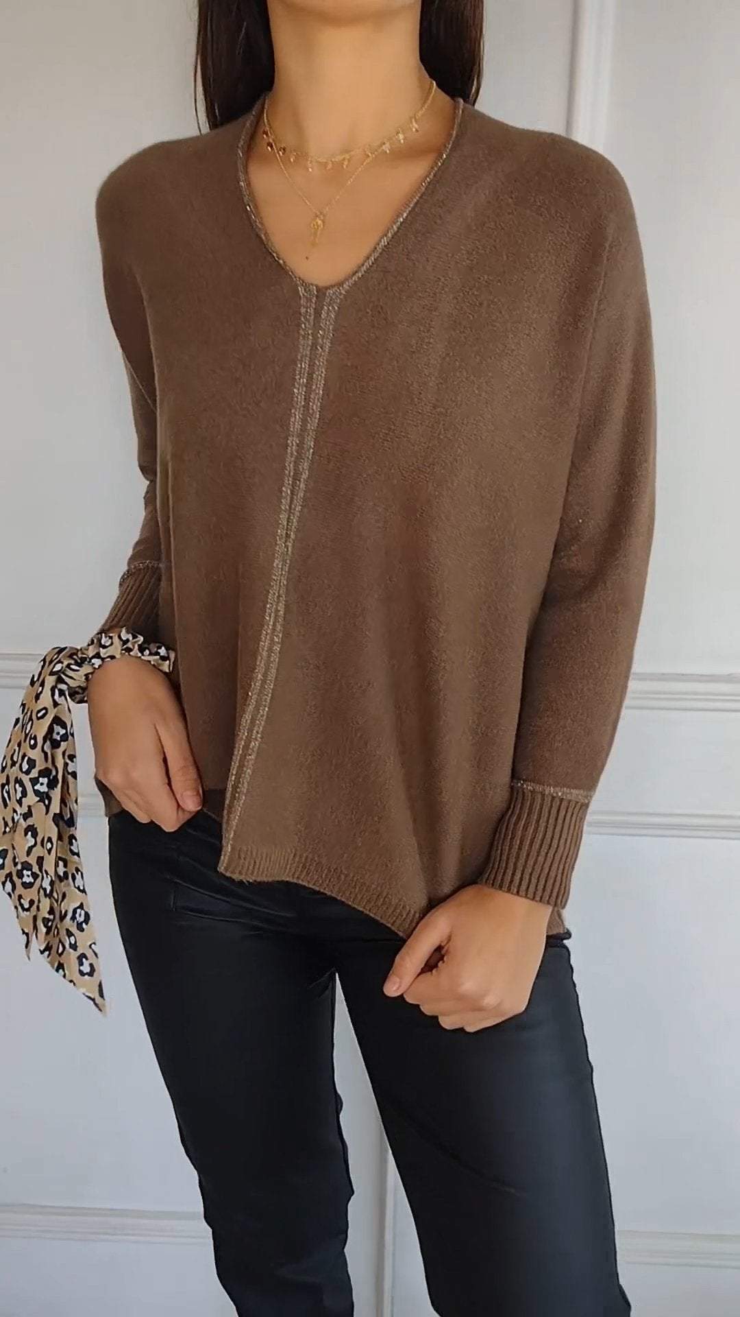 Casual V-neck Knitted Long-sleeved Top