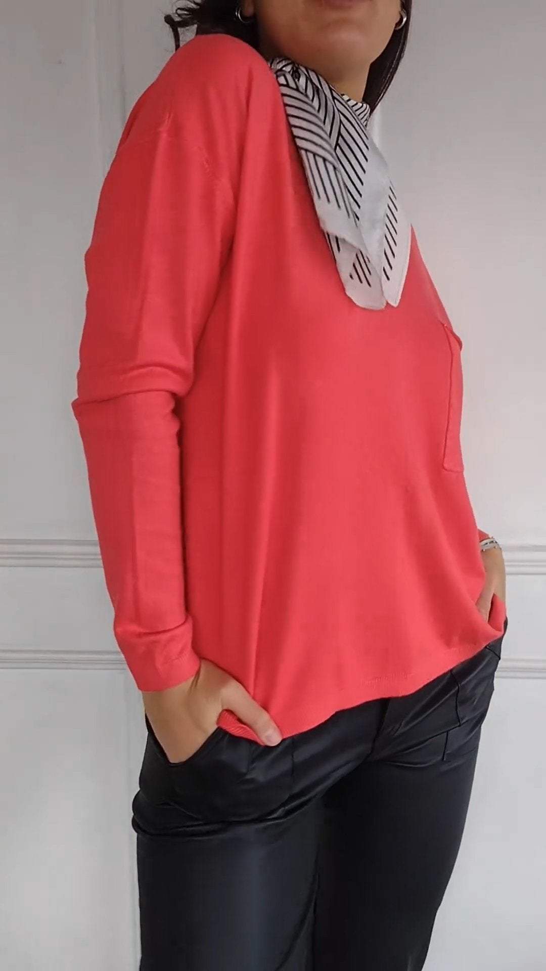 Casual V-neck Solid Color Top