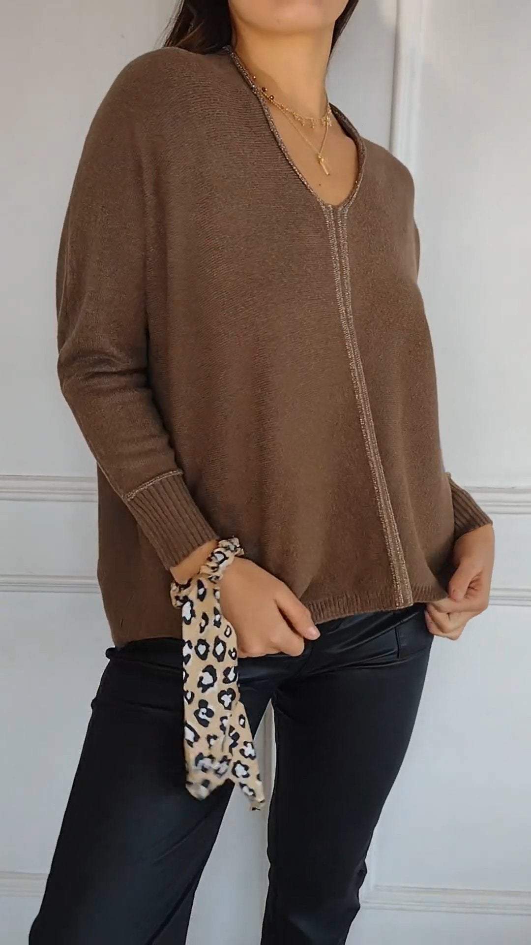 Casual V-neck Knitted Long-sleeved Top