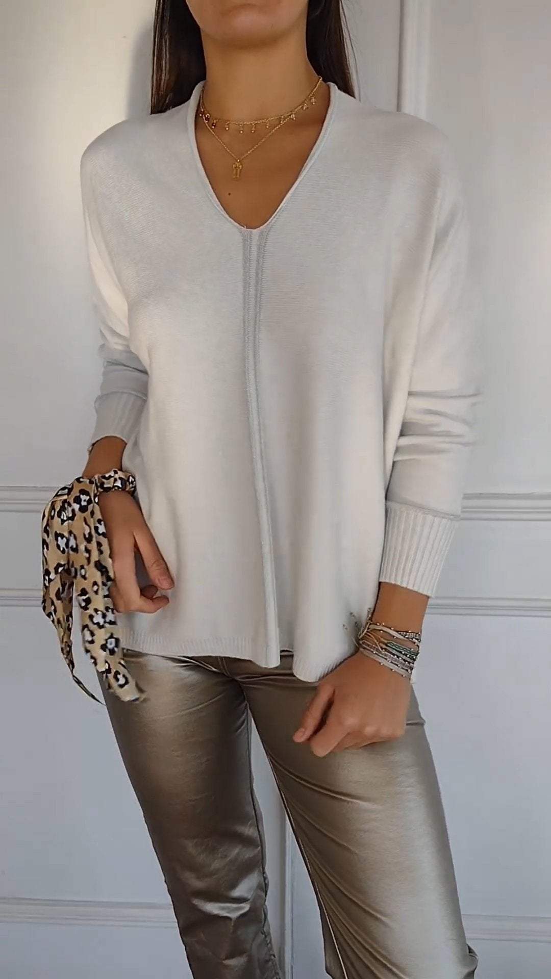 Casual V-neck Knitted Long-sleeved Top