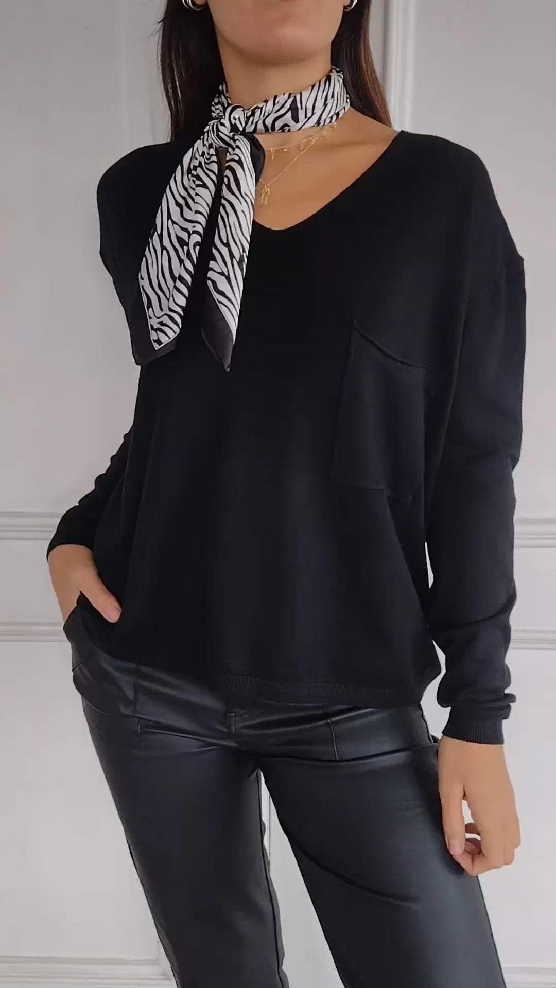 Casual V-neck Solid Color Top