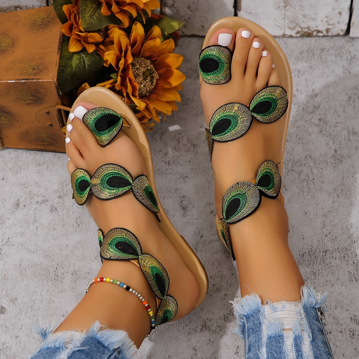 Flat Peacock Eye Beach Sandals