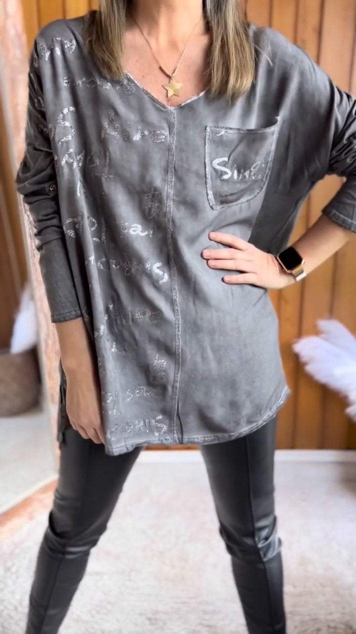 Women's V-neck Long-sleeved Letter Print Top