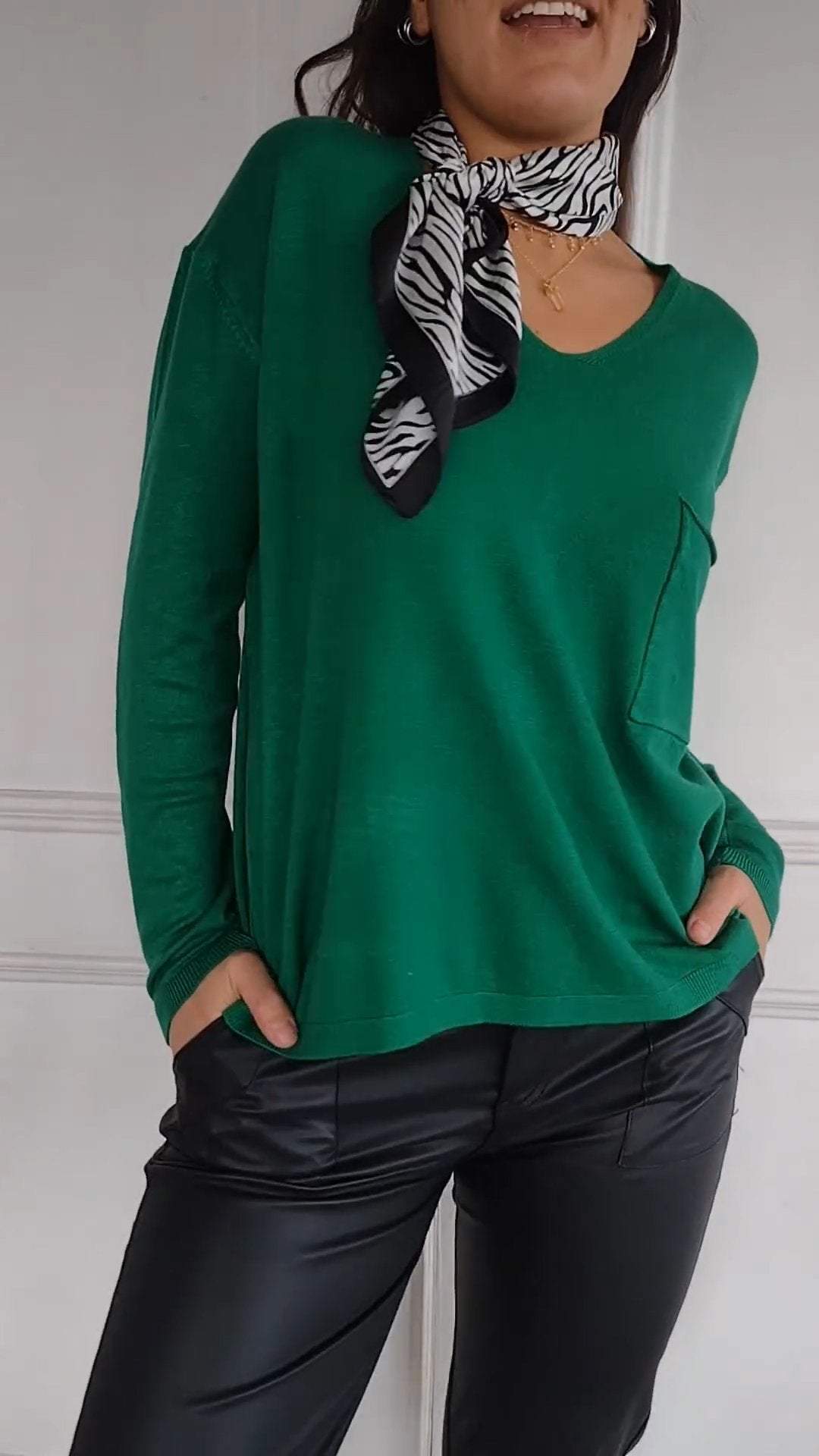 Casual V-neck Solid Color Top