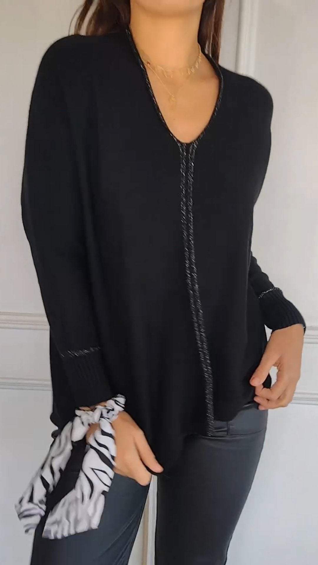 Women's Casual V-neck Long Sleeve Top