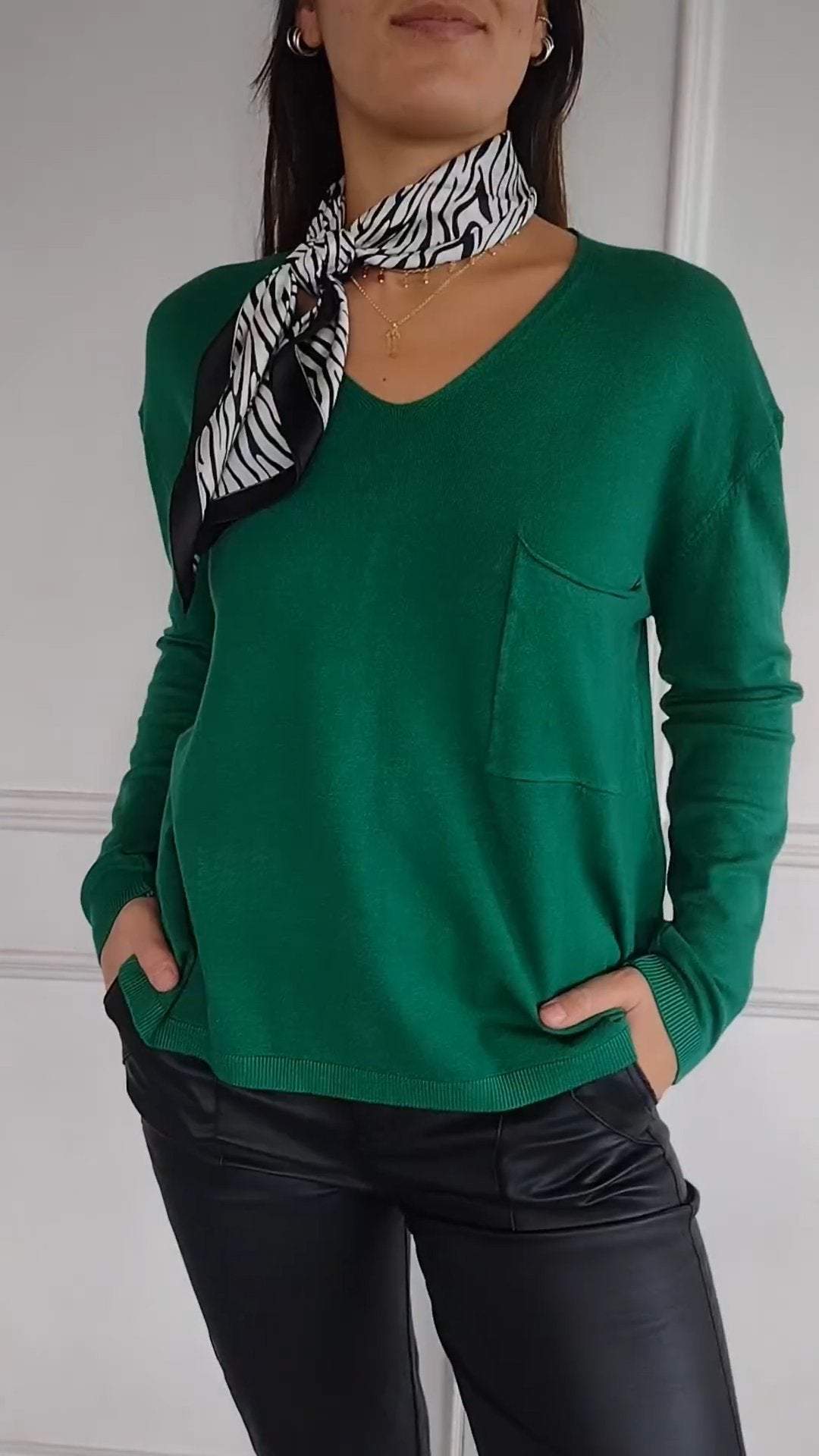 Casual V-neck Solid Color Top