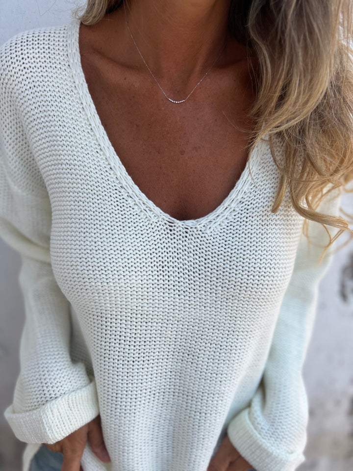 Knitted V-neck Long Sleeved Top