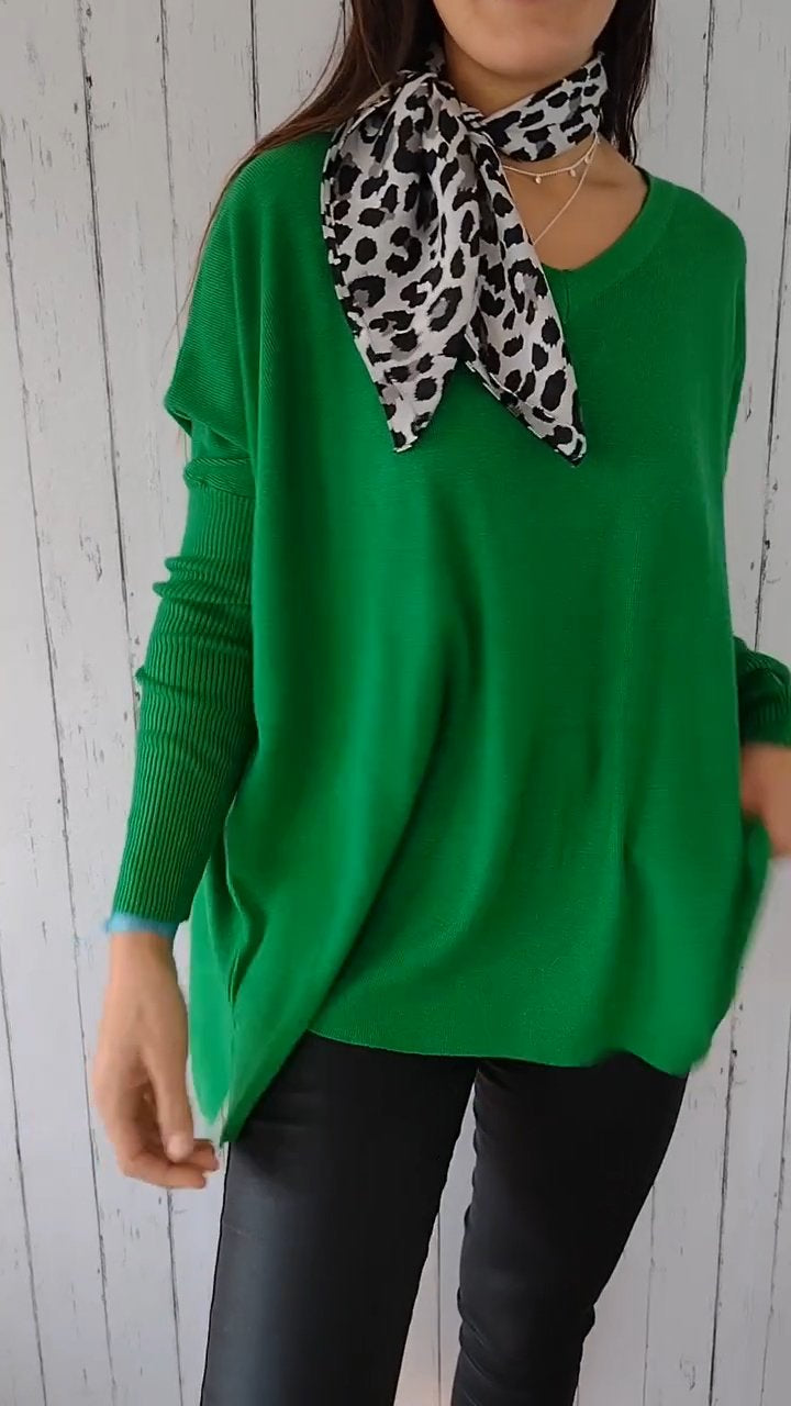 Knitted Long-sleeved V-neck Top