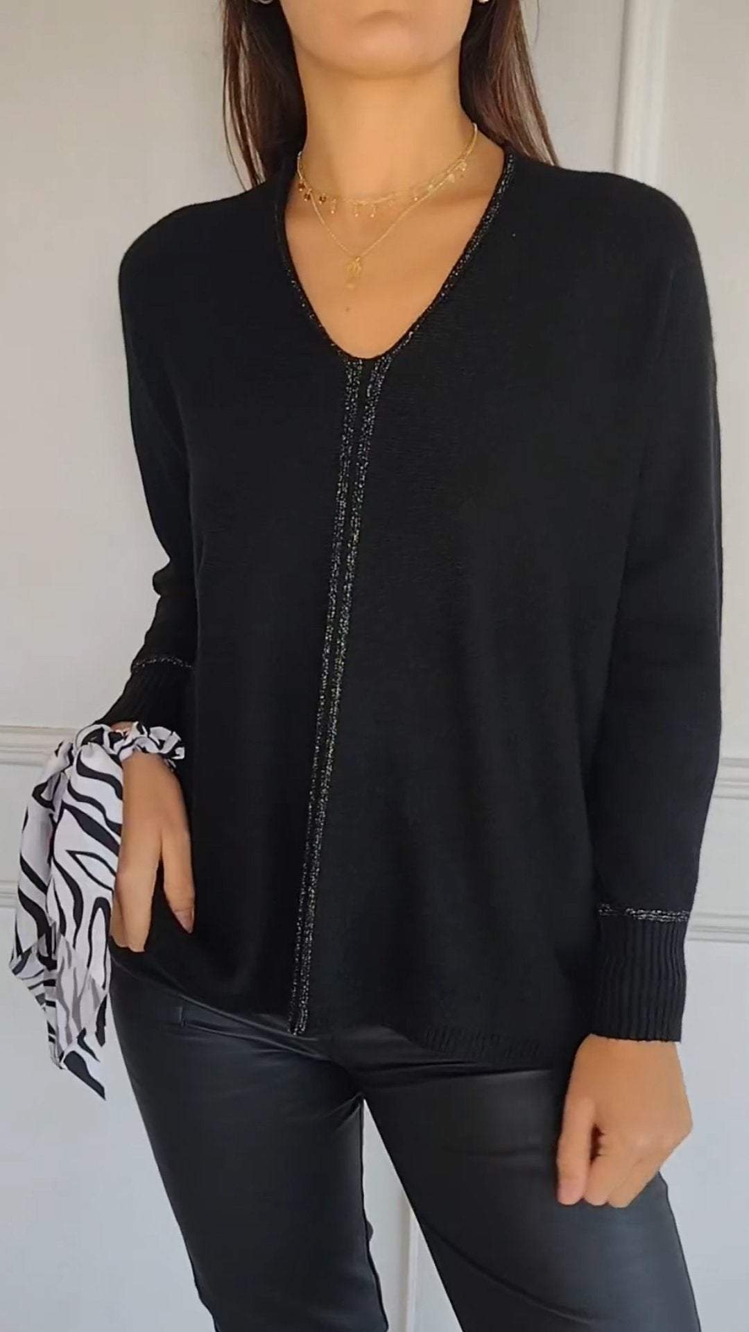 Women's Casual V-neck Long Sleeve Top