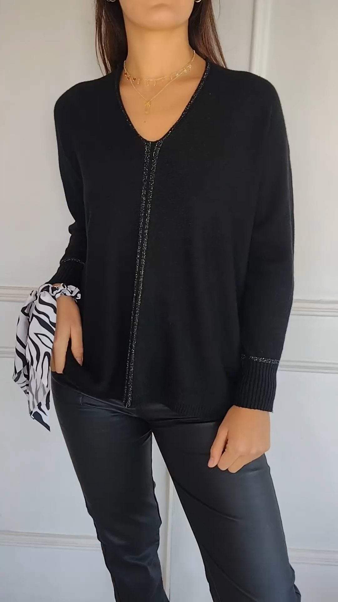 Casual V-neck Knitted Long-sleeved Top