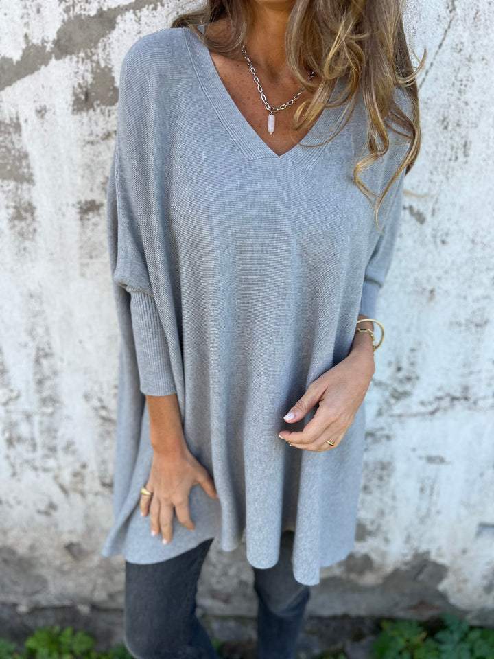 Women's V-neck Long-sleeved Knitted Casual Top